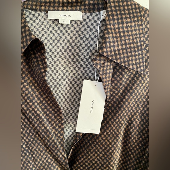 Vince • Houndstooth Silk Long Sleeve Blouse - Picture 11 of 12